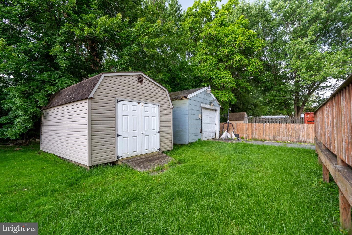 4513 Raspe Avenue photo 28