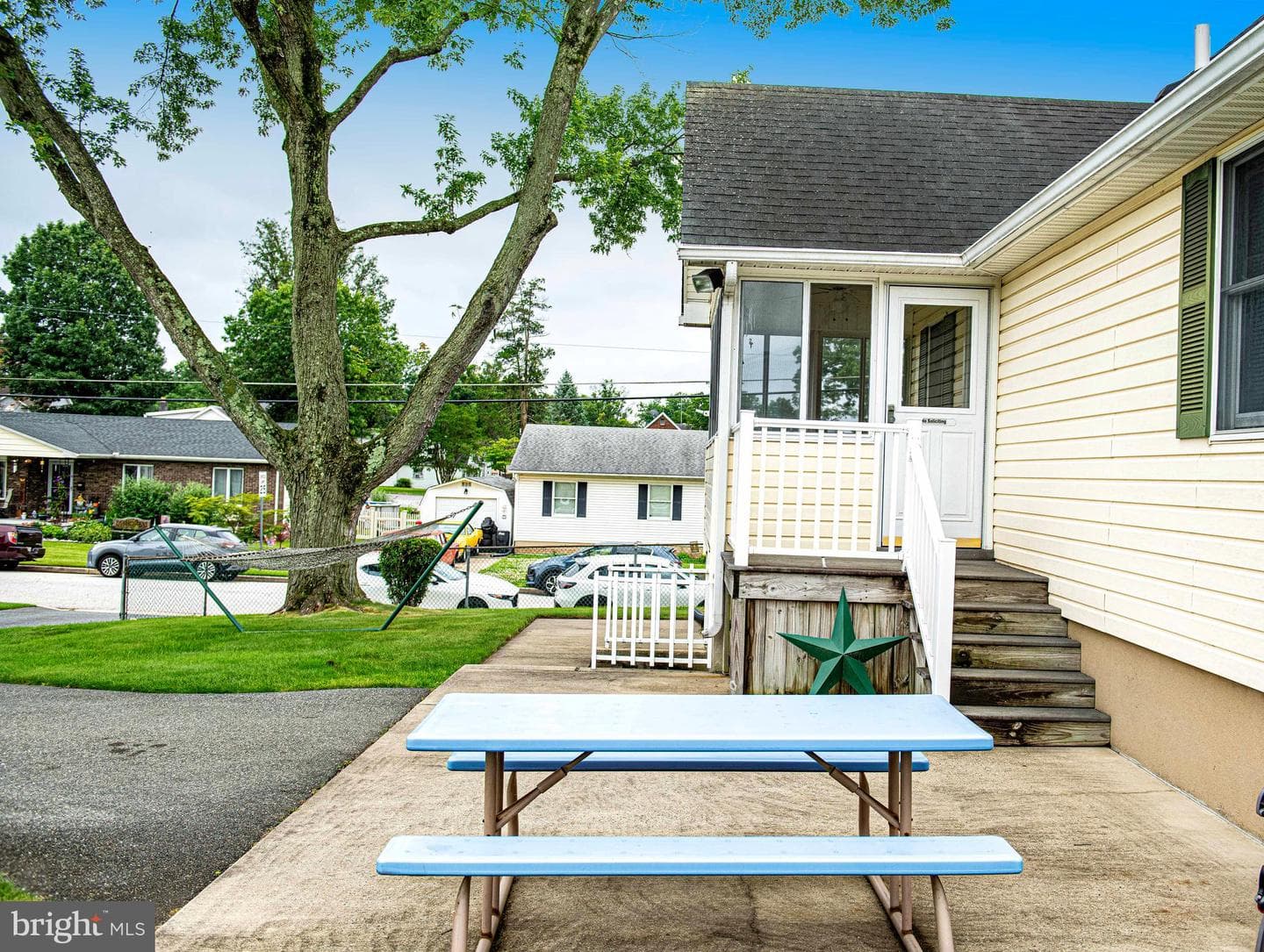 401 Riverside Road photo 21