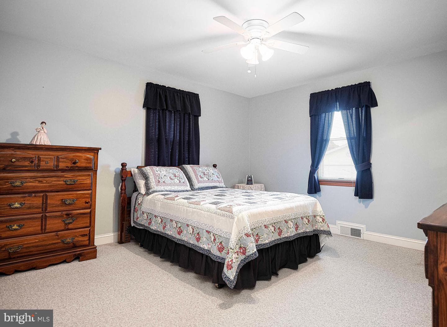 401 Riverside Road photo 30