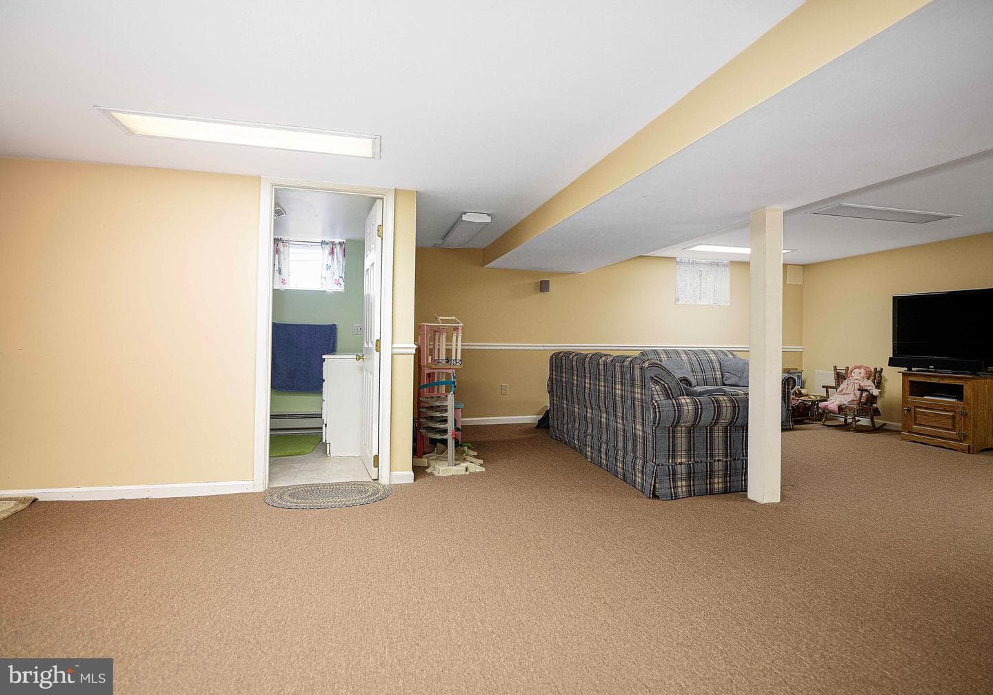 401 Riverside Road photo 37