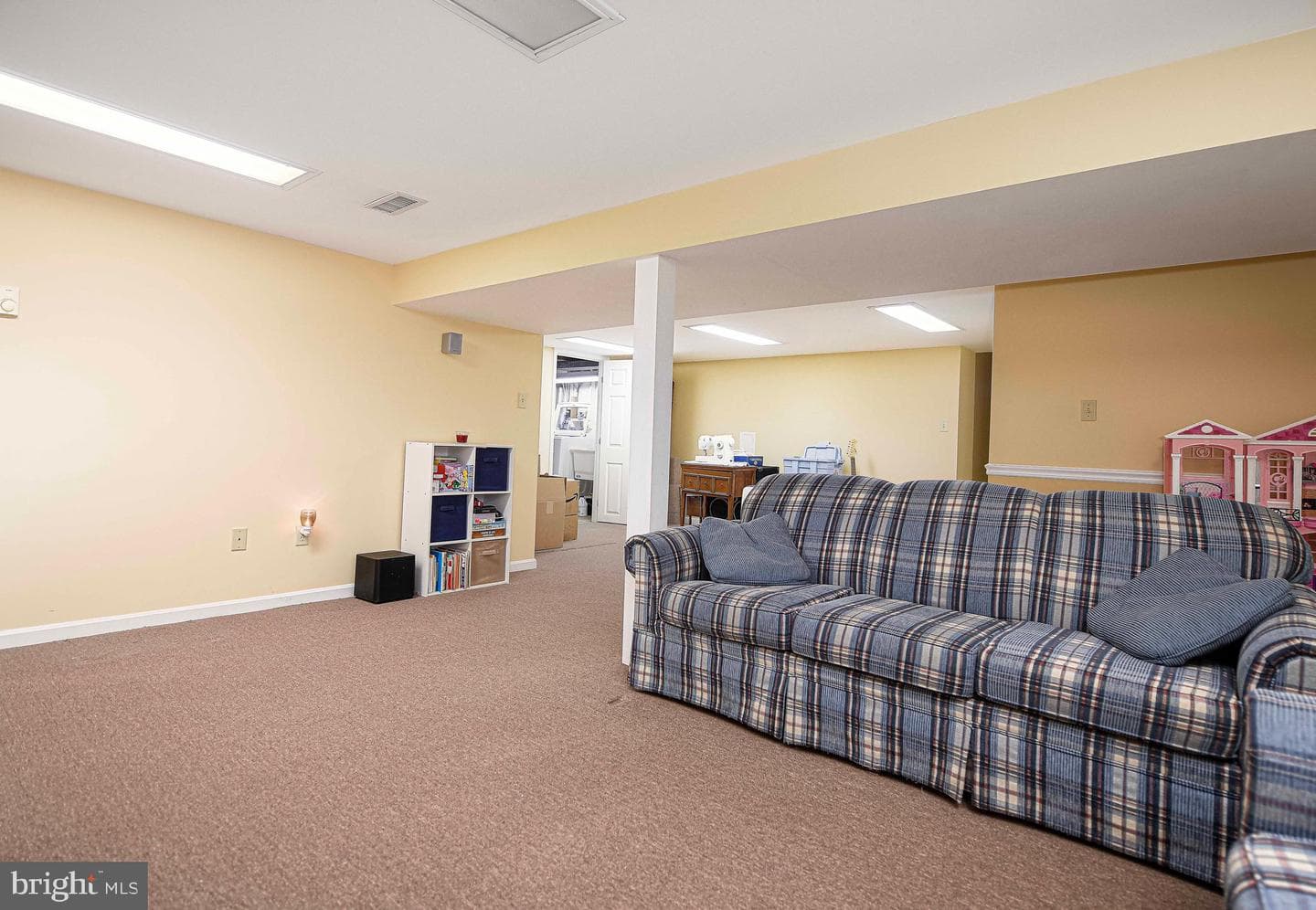401 Riverside Road photo 38