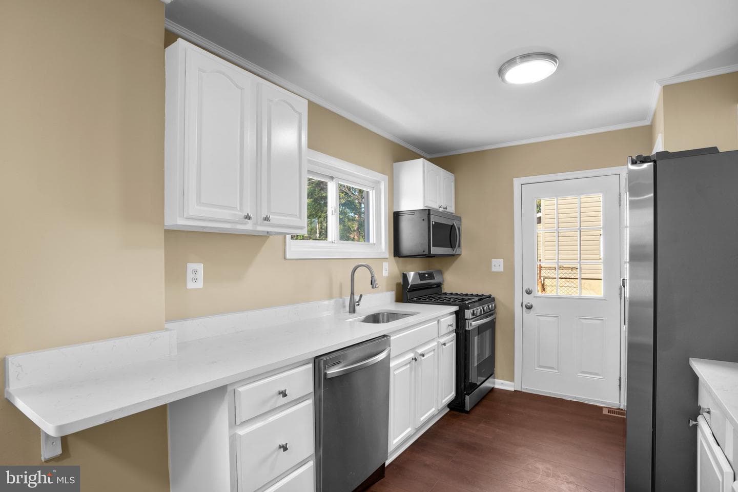 1030 Collwood Road photo 15