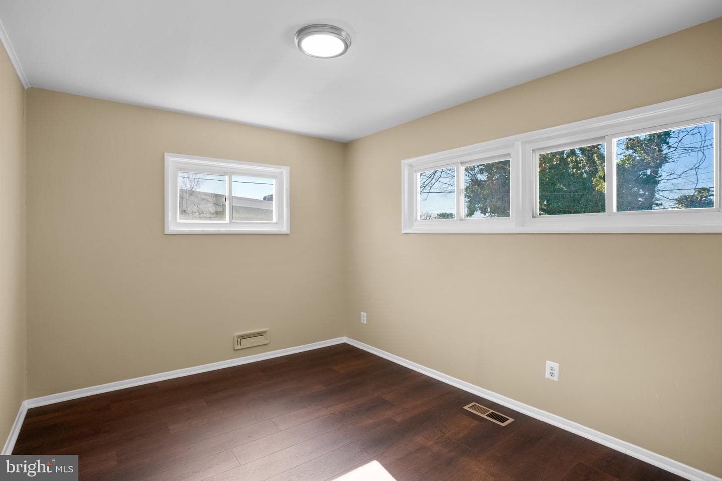 1030 Collwood Road photo 21
