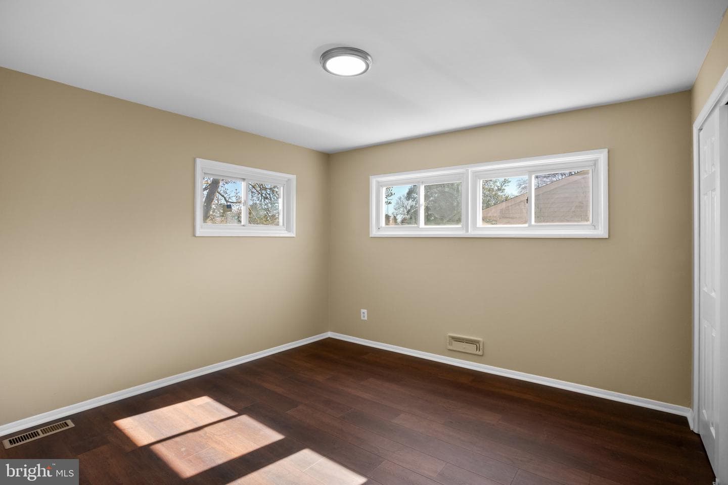 1030 Collwood Road photo 23