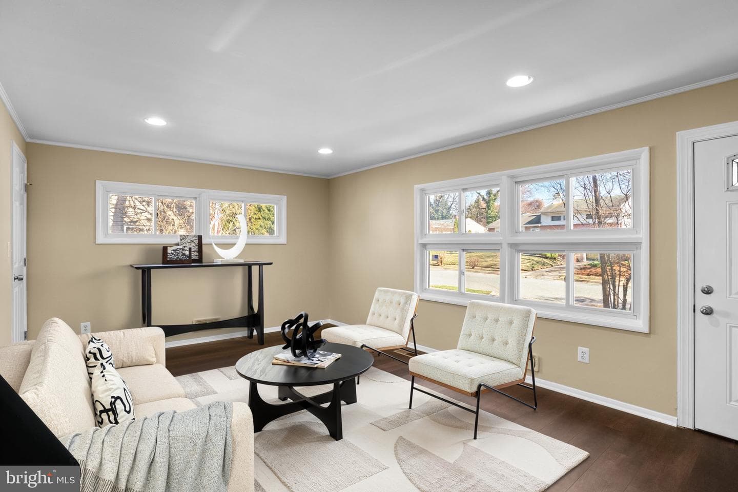 1030 Collwood Road photo 5