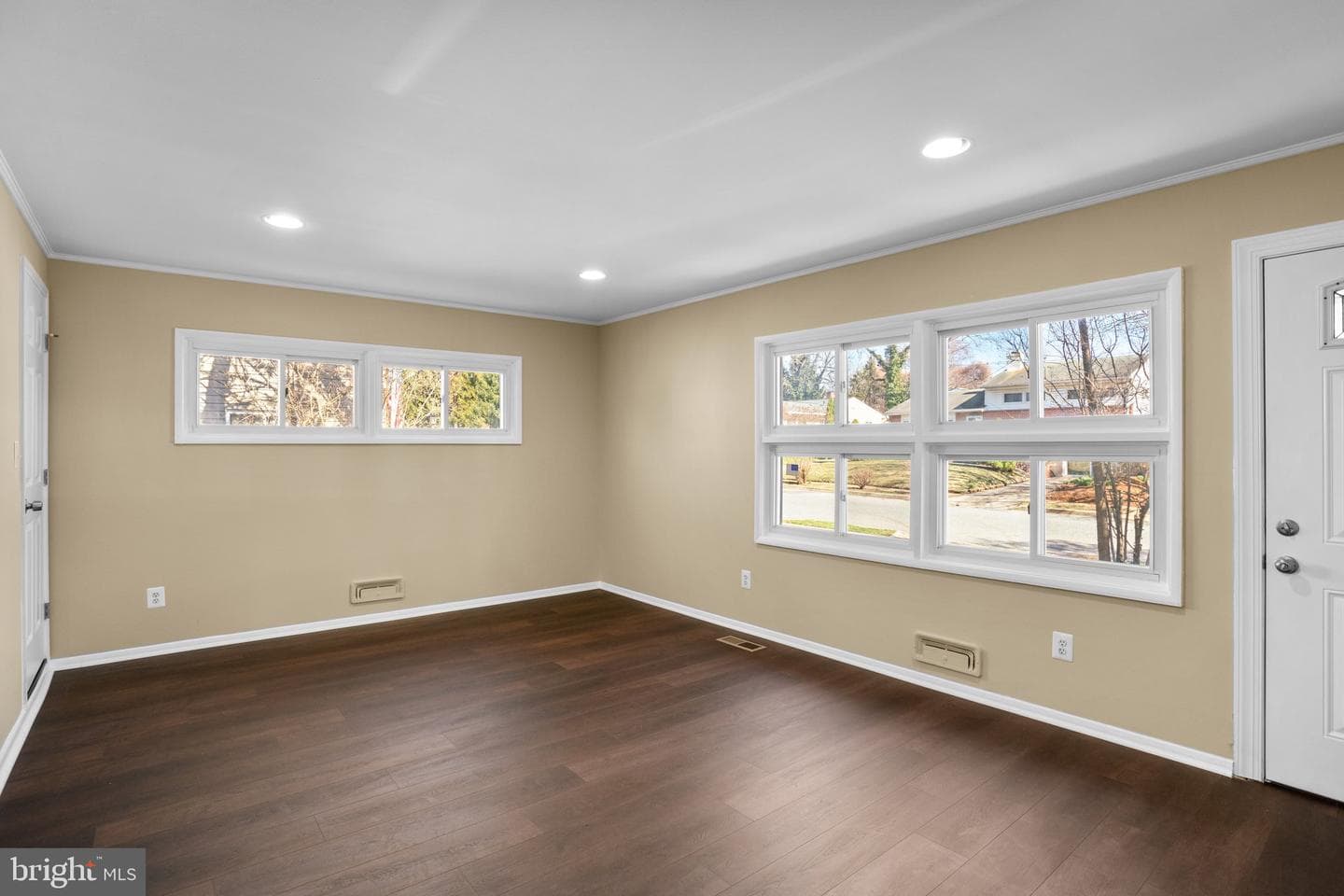 1030 Collwood Road photo 6