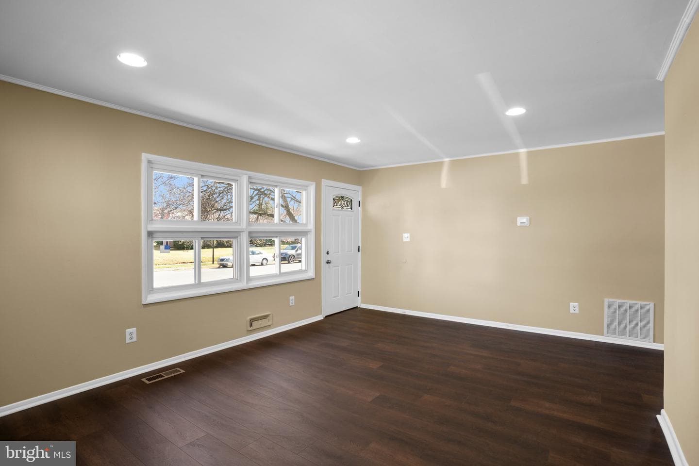 1030 Collwood Road photo 7