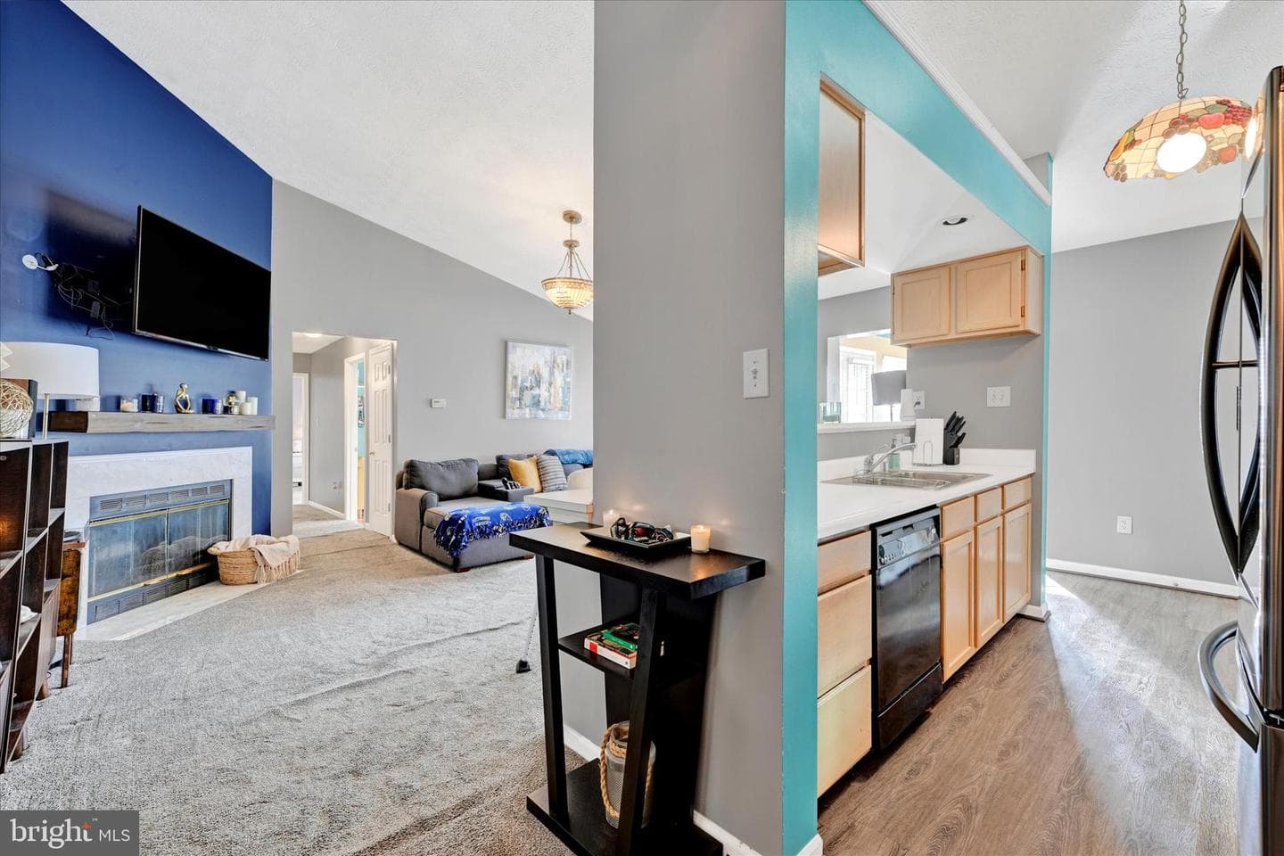 7685 Gladstone Road #6 photo 4