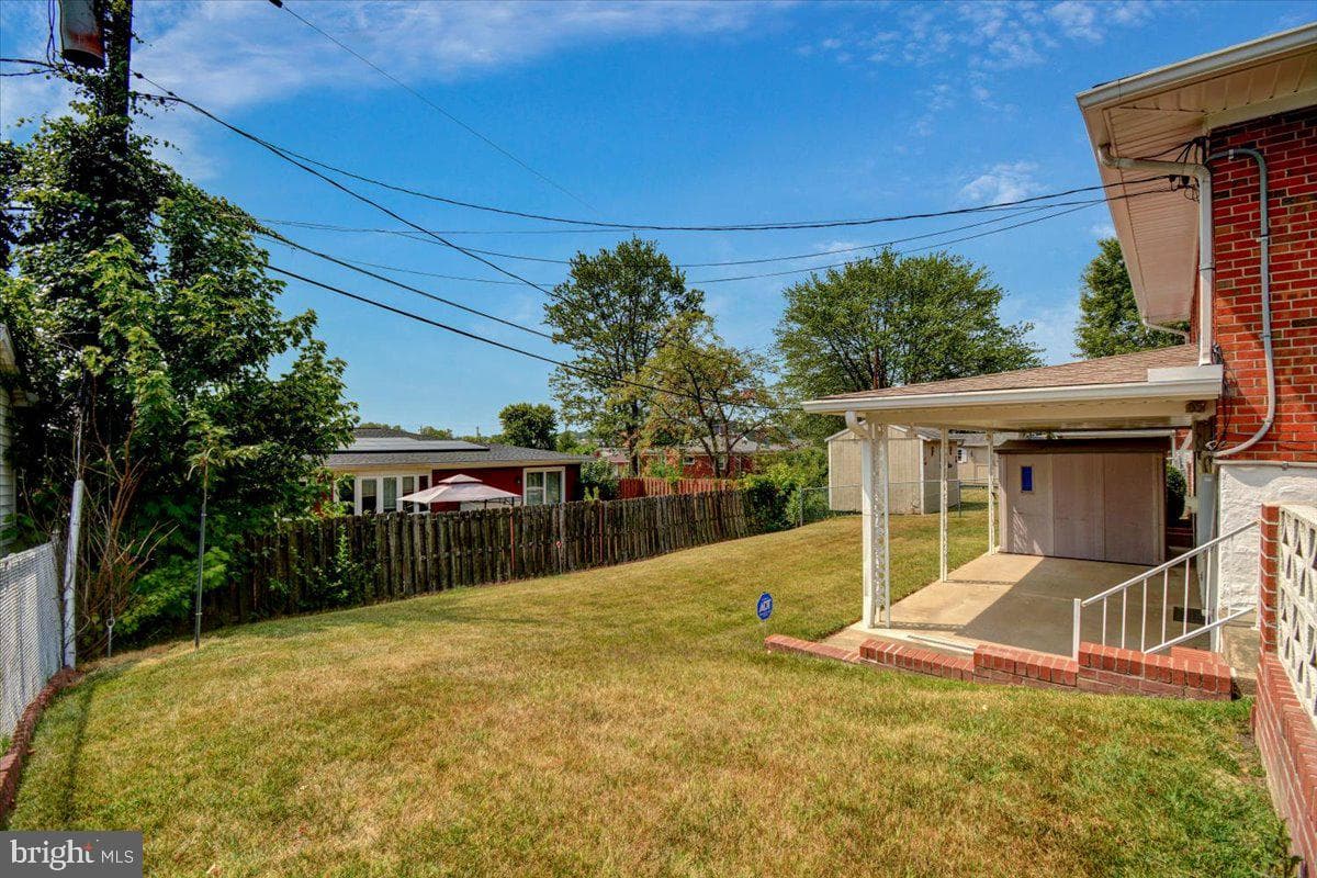 8305 Berkfield Road photo 22
