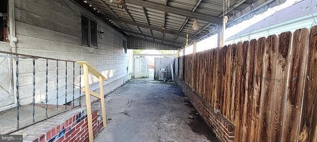 217 S Woodwell Road photo 16