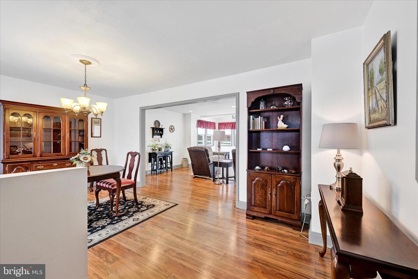 9415 Twilight Drive photo 2
