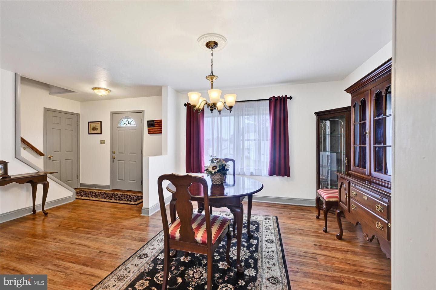 9415 Twilight Drive photo 5