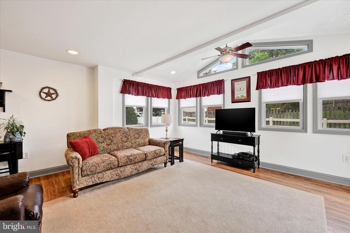 9415 Twilight Drive photo 9