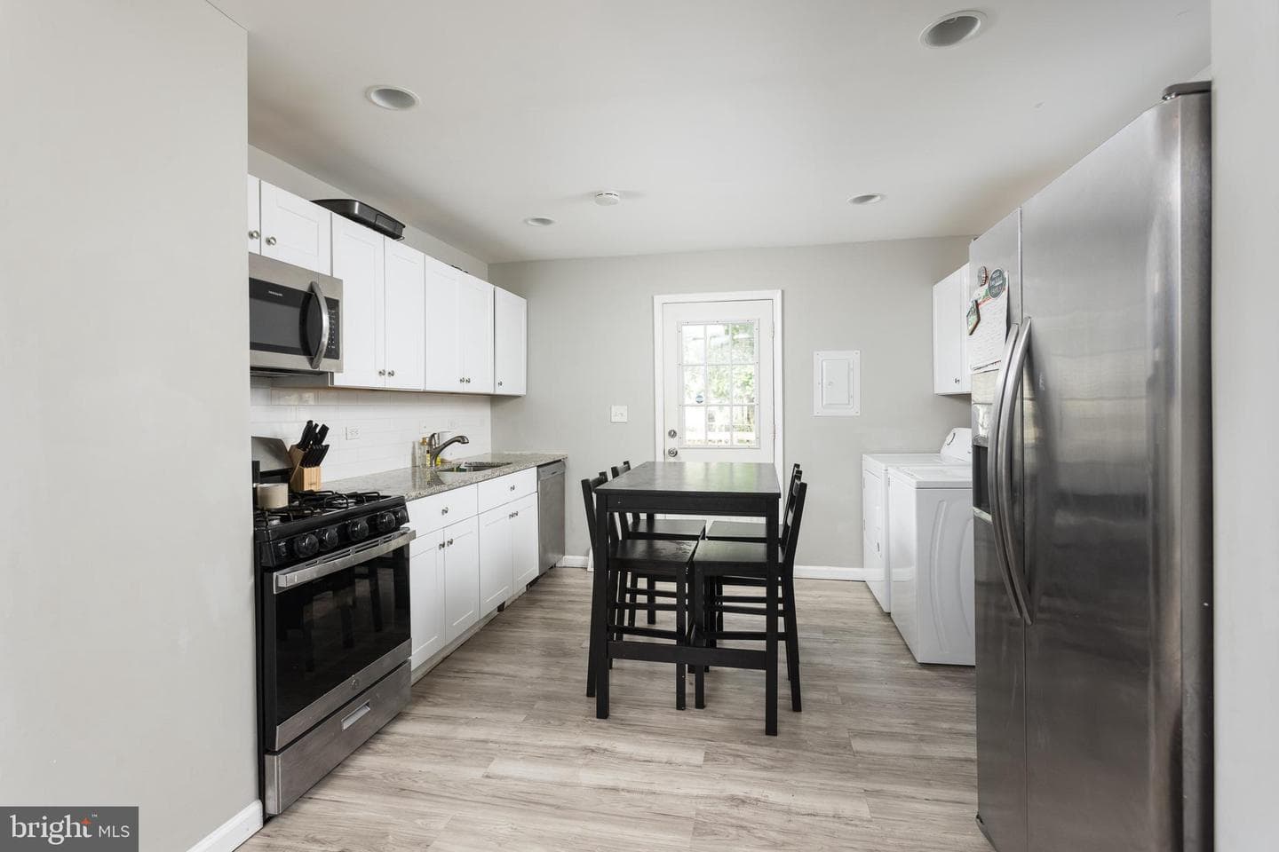 113 Alcock Road photo 6