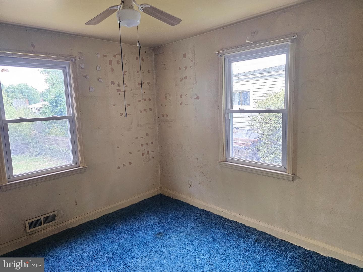 1605 Evergreen Drive photo 12