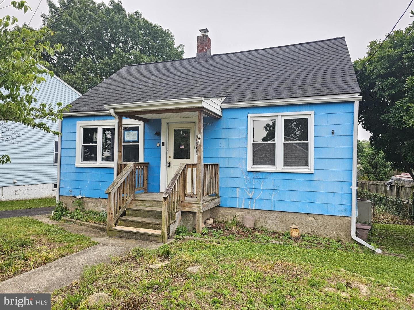 1605 Evergreen Drive photo 2