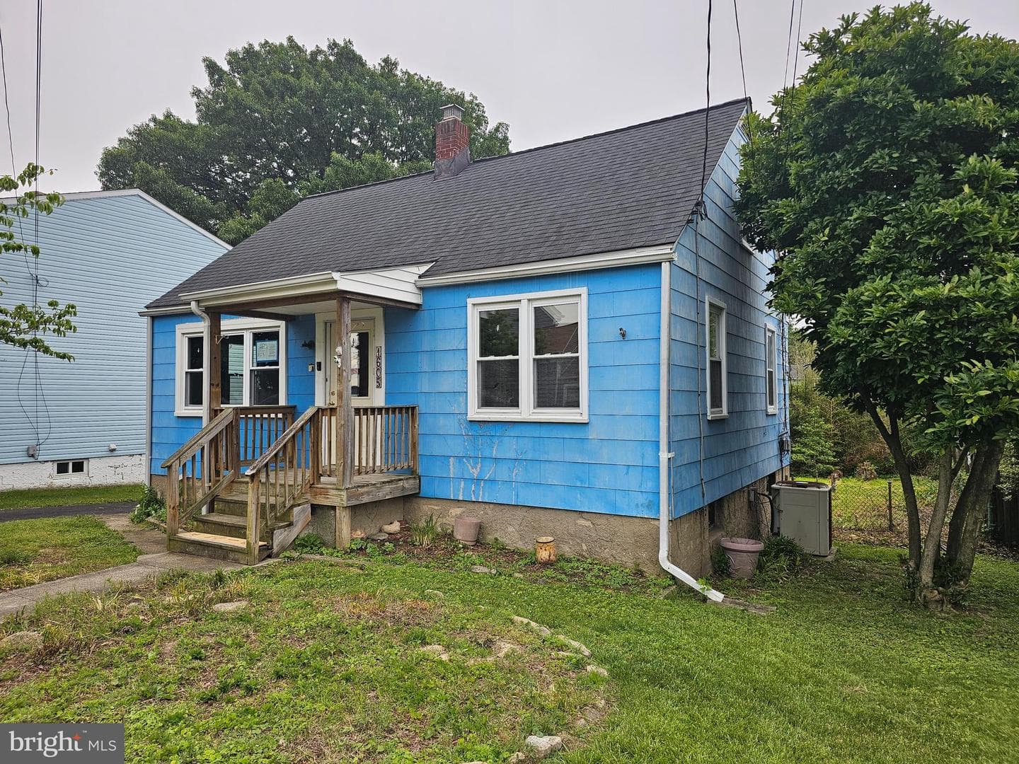 1605 Evergreen Drive photo 3