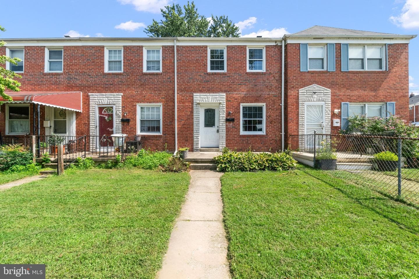 2214 Hawthorne Road photo 1