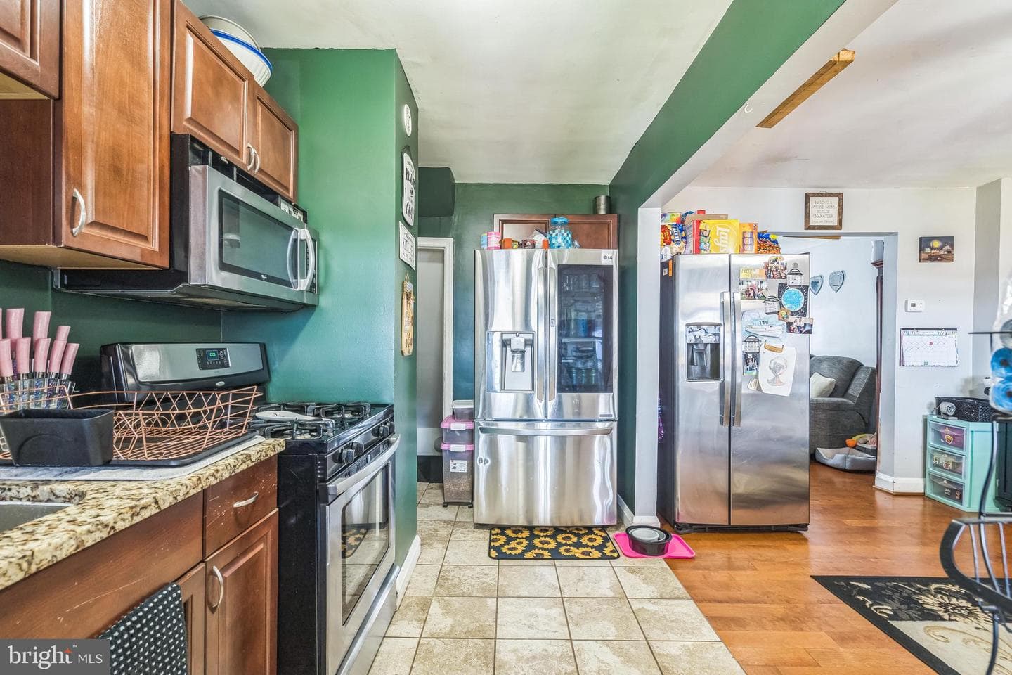 6733 Woodley Rd photo 10