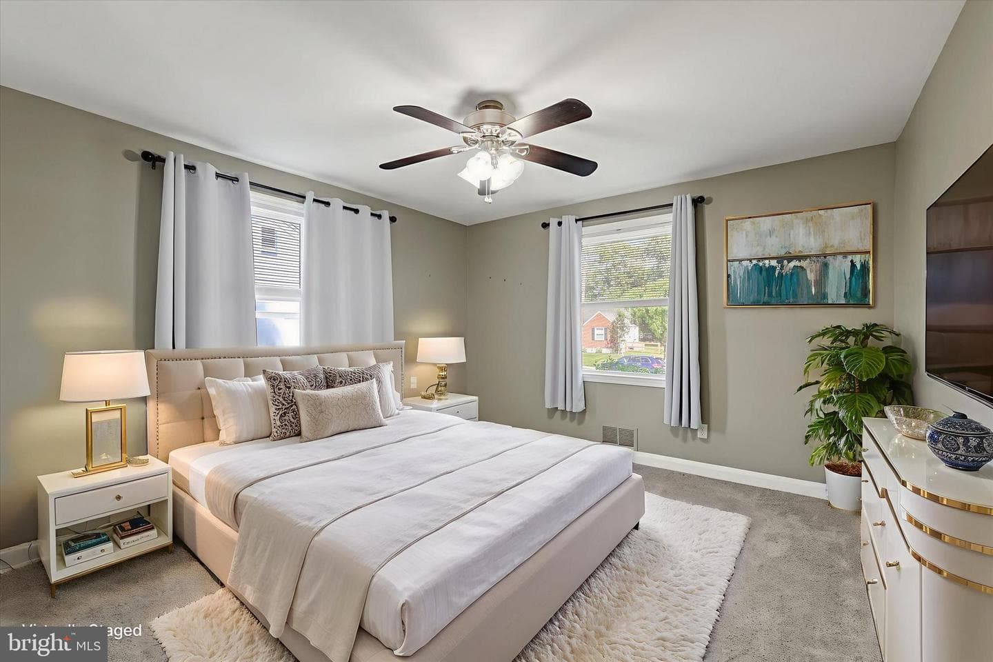 9106 Yvonne Avenue photo 17