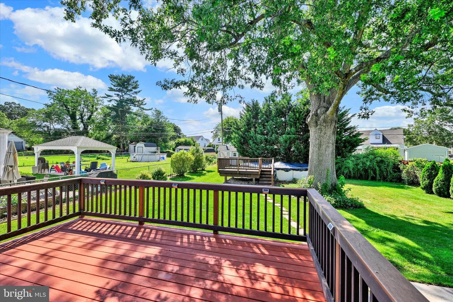 9106 Yvonne Avenue photo 30