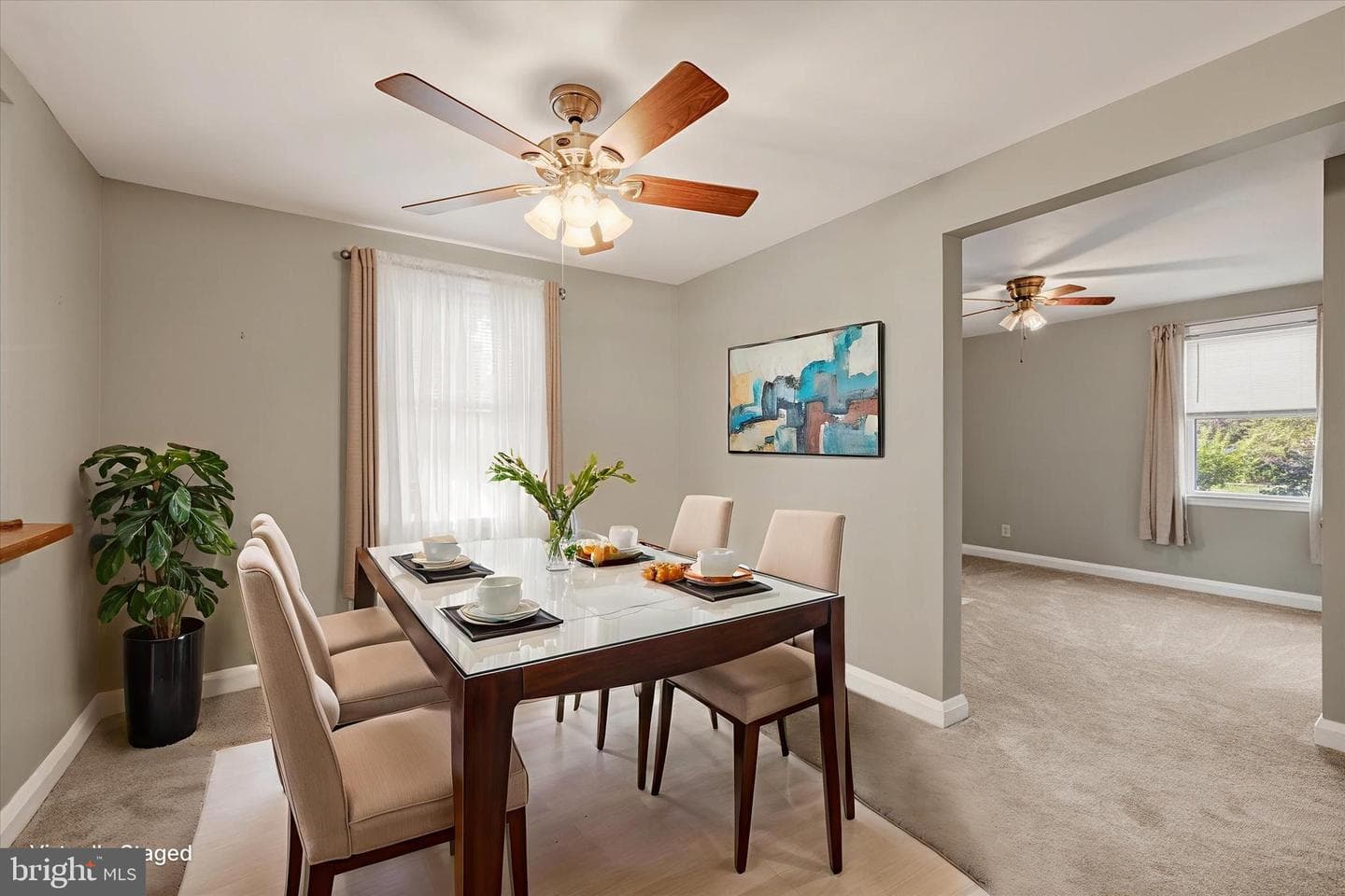 9106 Yvonne Avenue photo 7