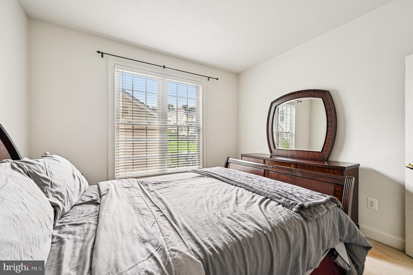 10848 Nemrod Road photo 11