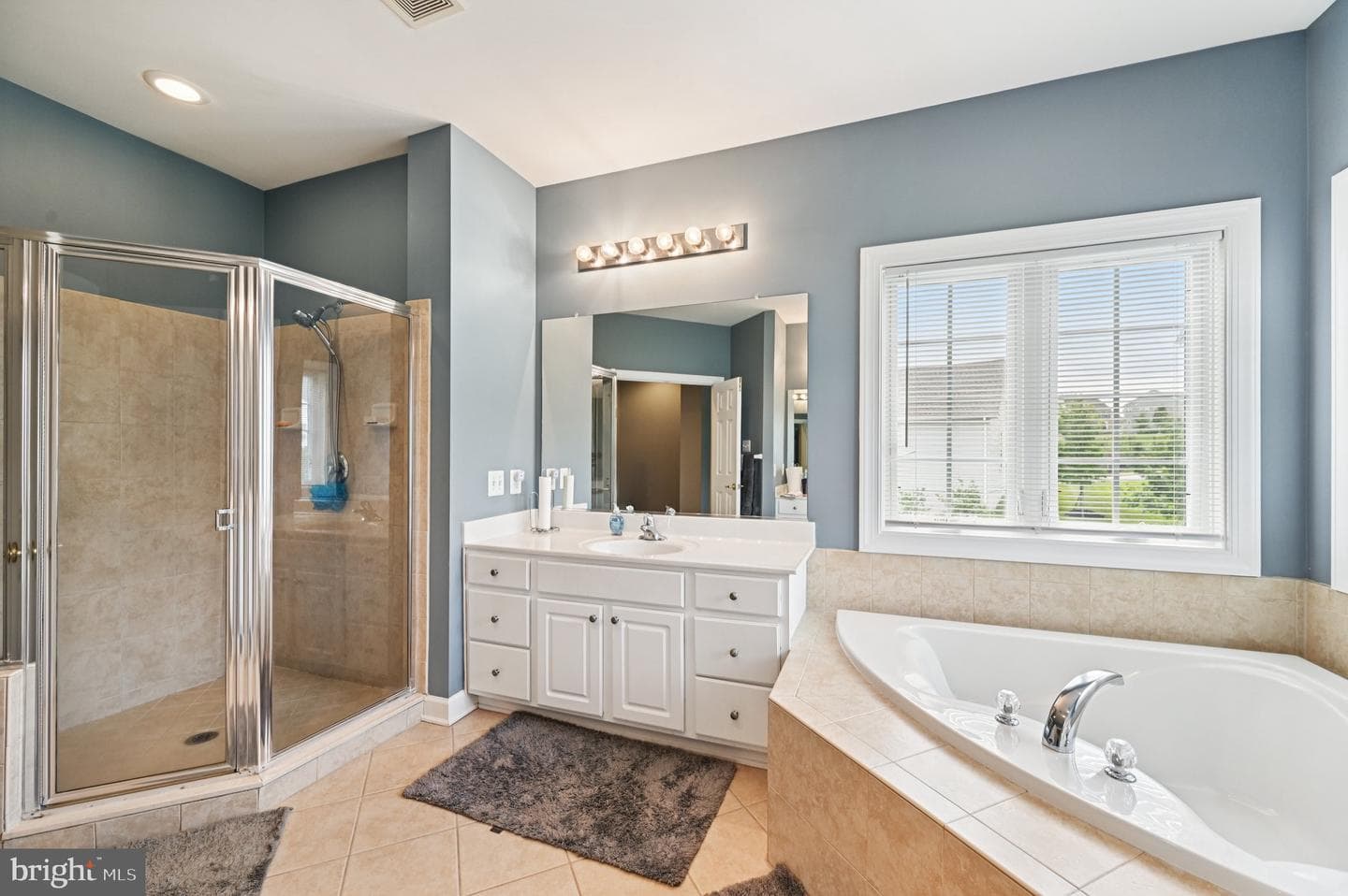 10848 Nemrod Road photo 20