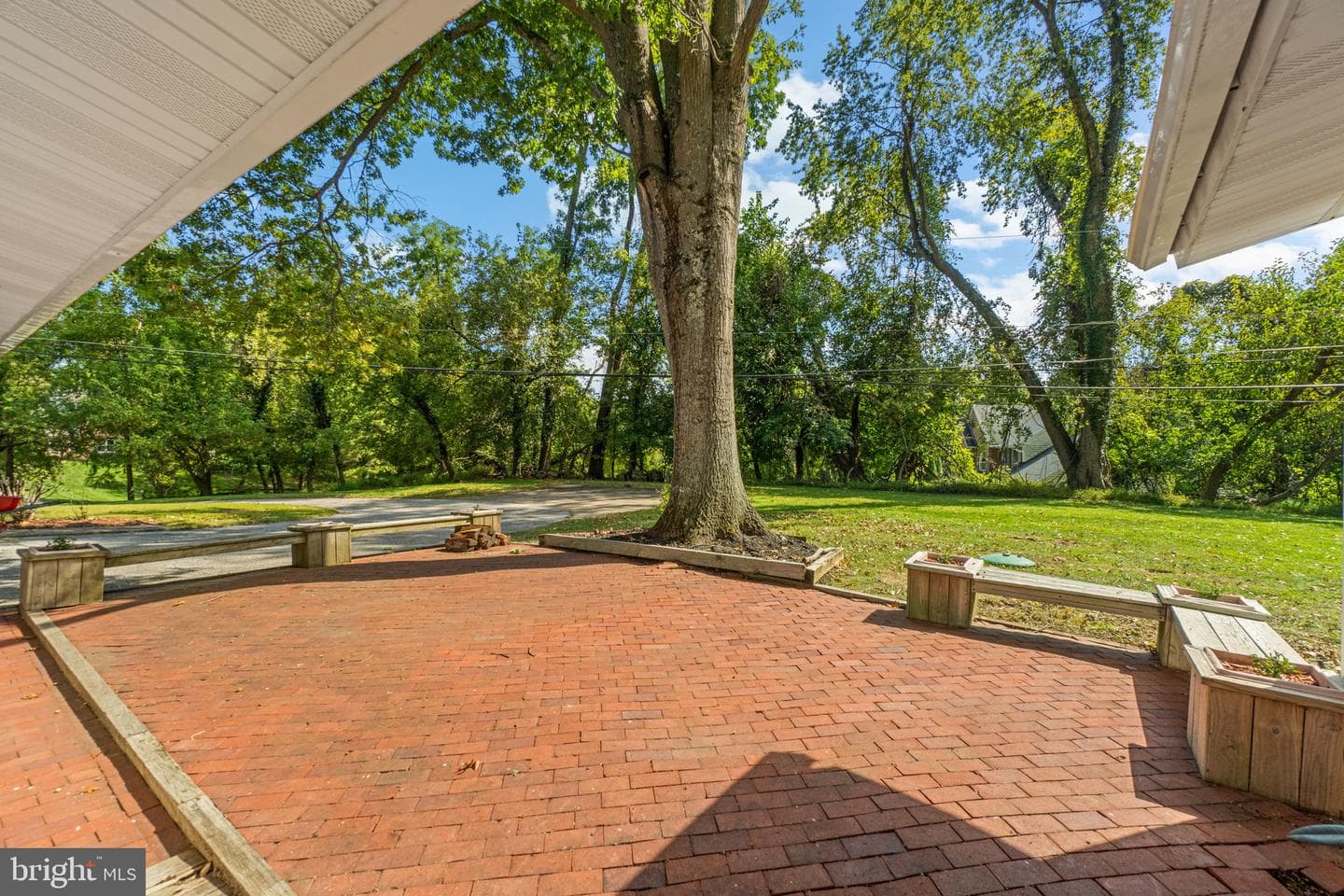 1 Babette Court photo 34