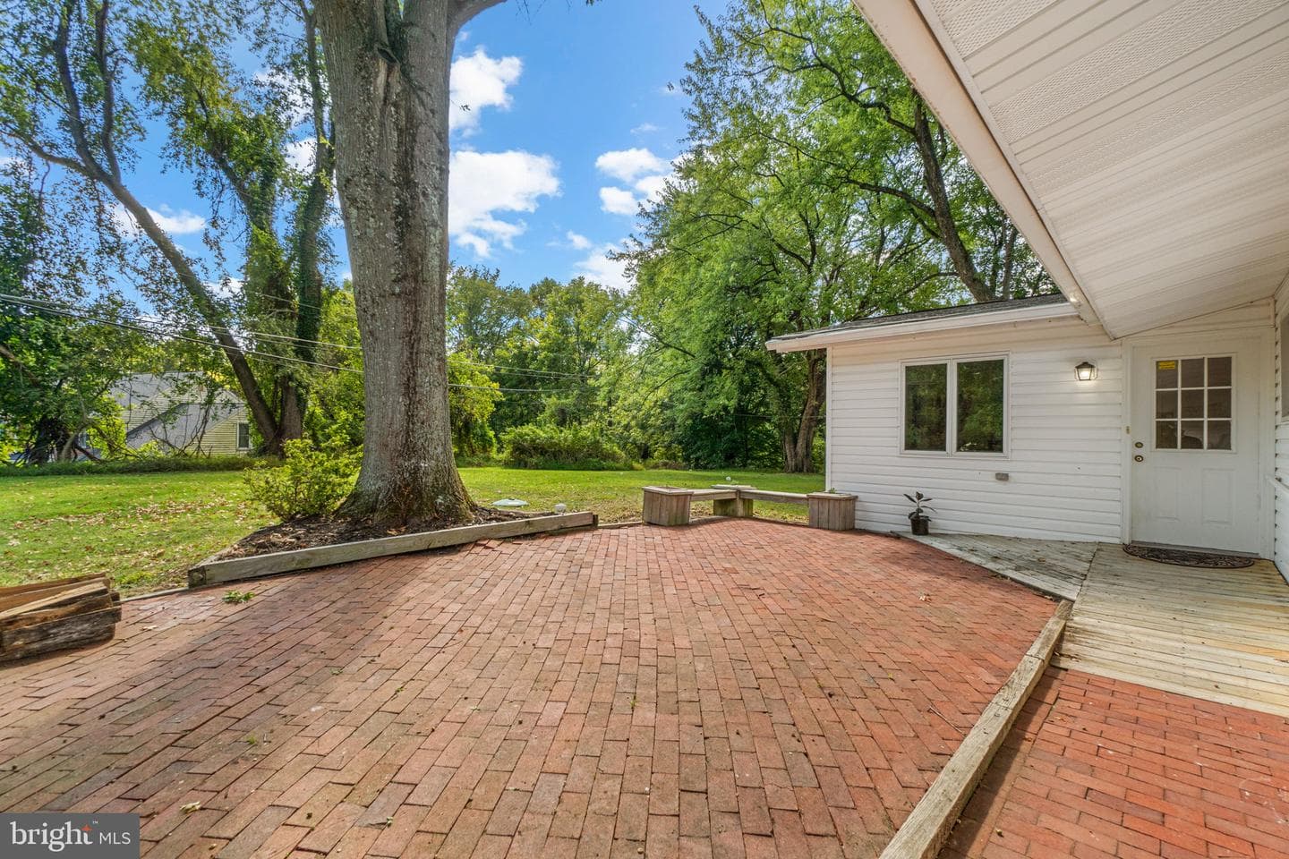 1 Babette Court photo 35