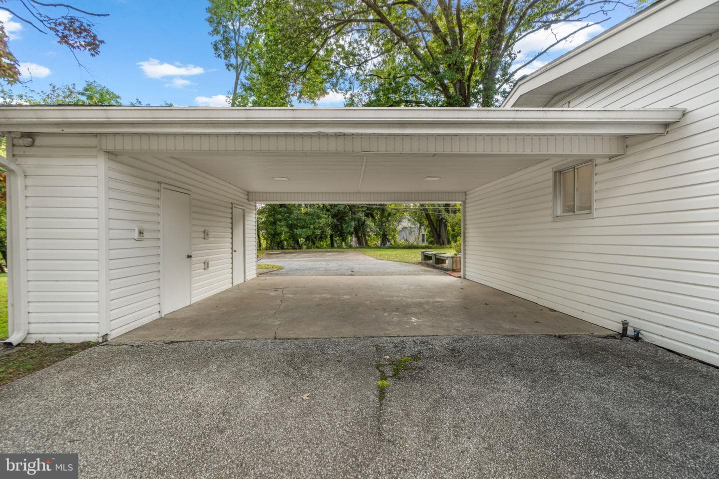 1 Babette Court photo 36