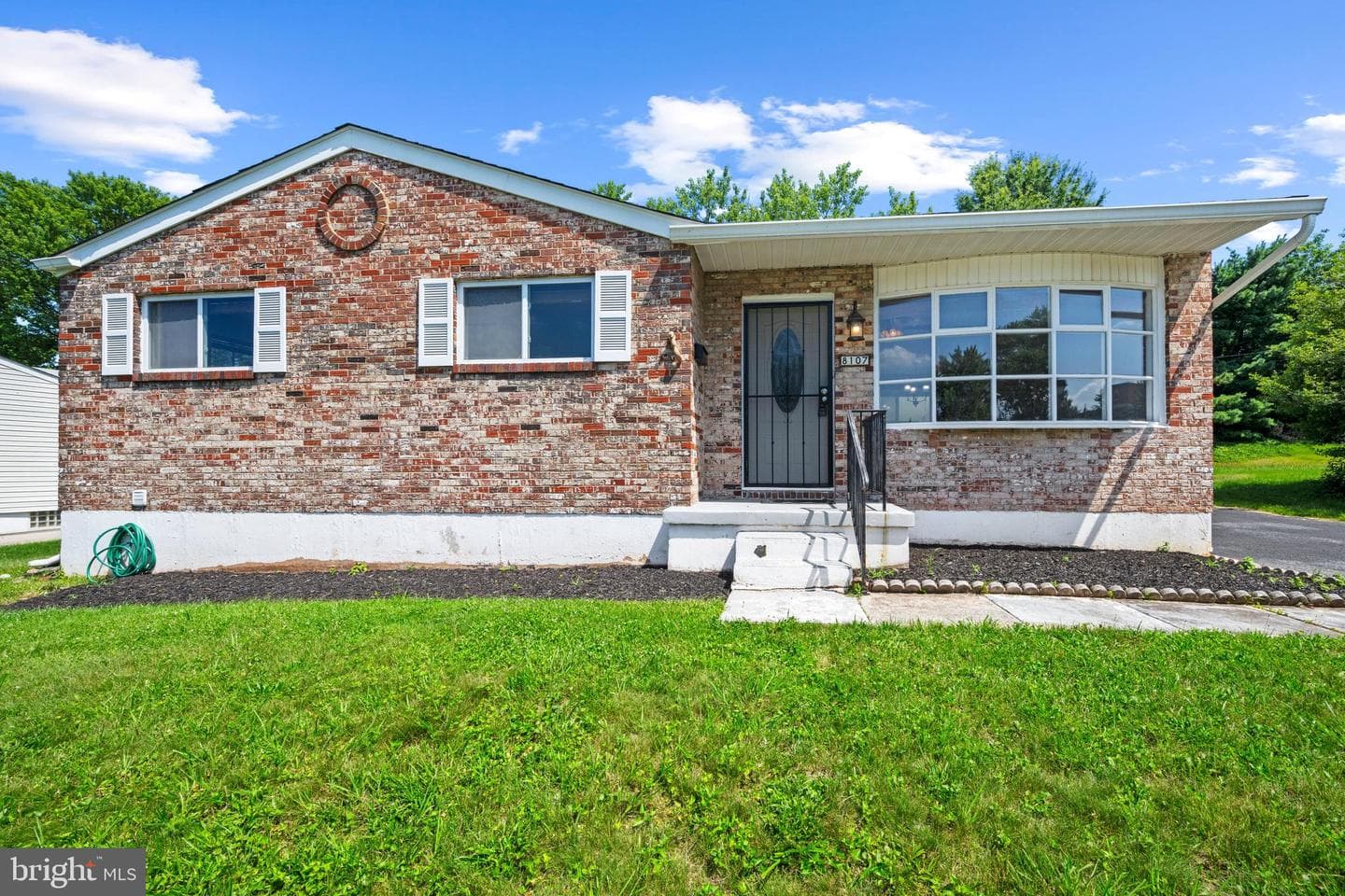 8107 Candle Lane photo 1