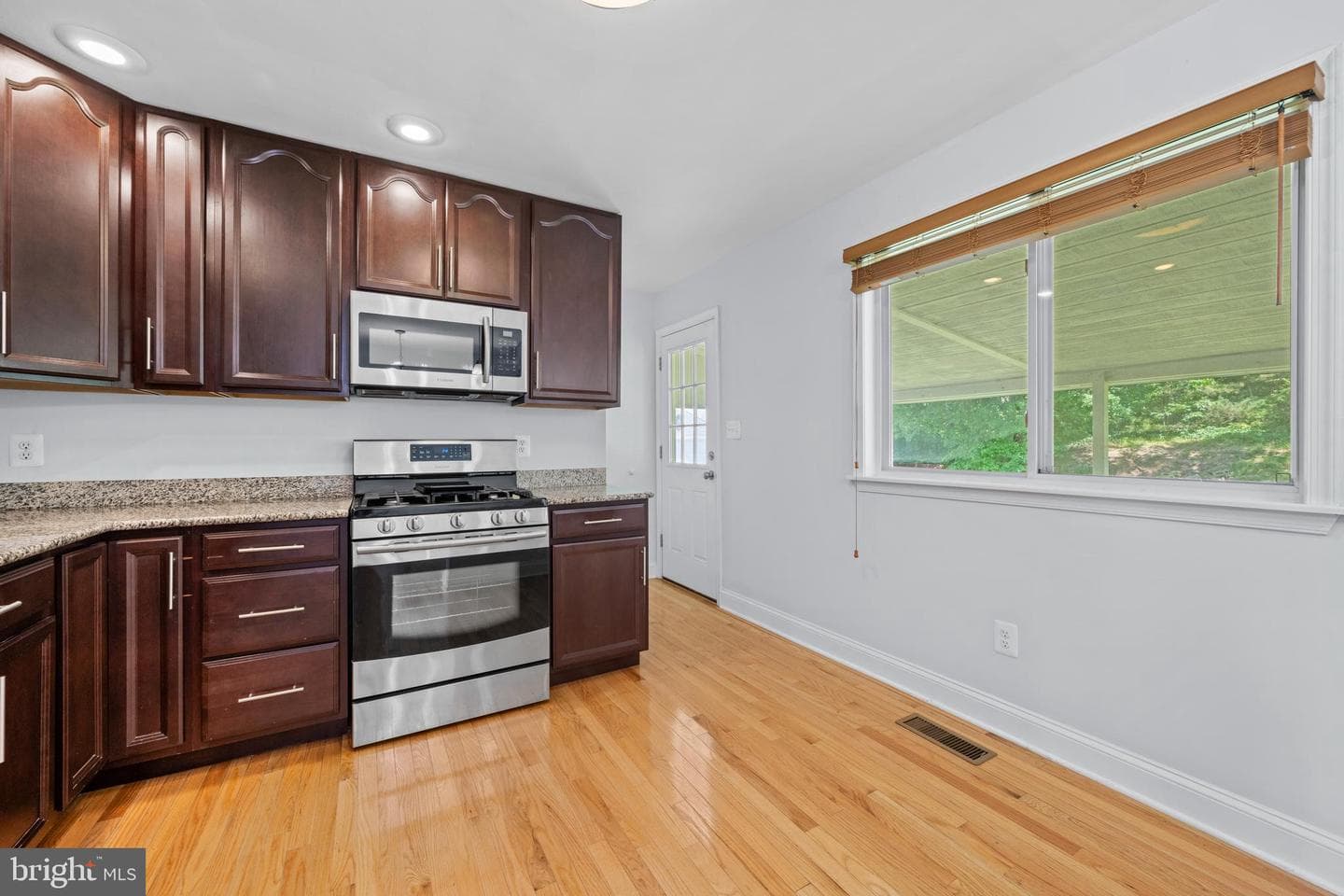 8107 Candle Lane photo 7