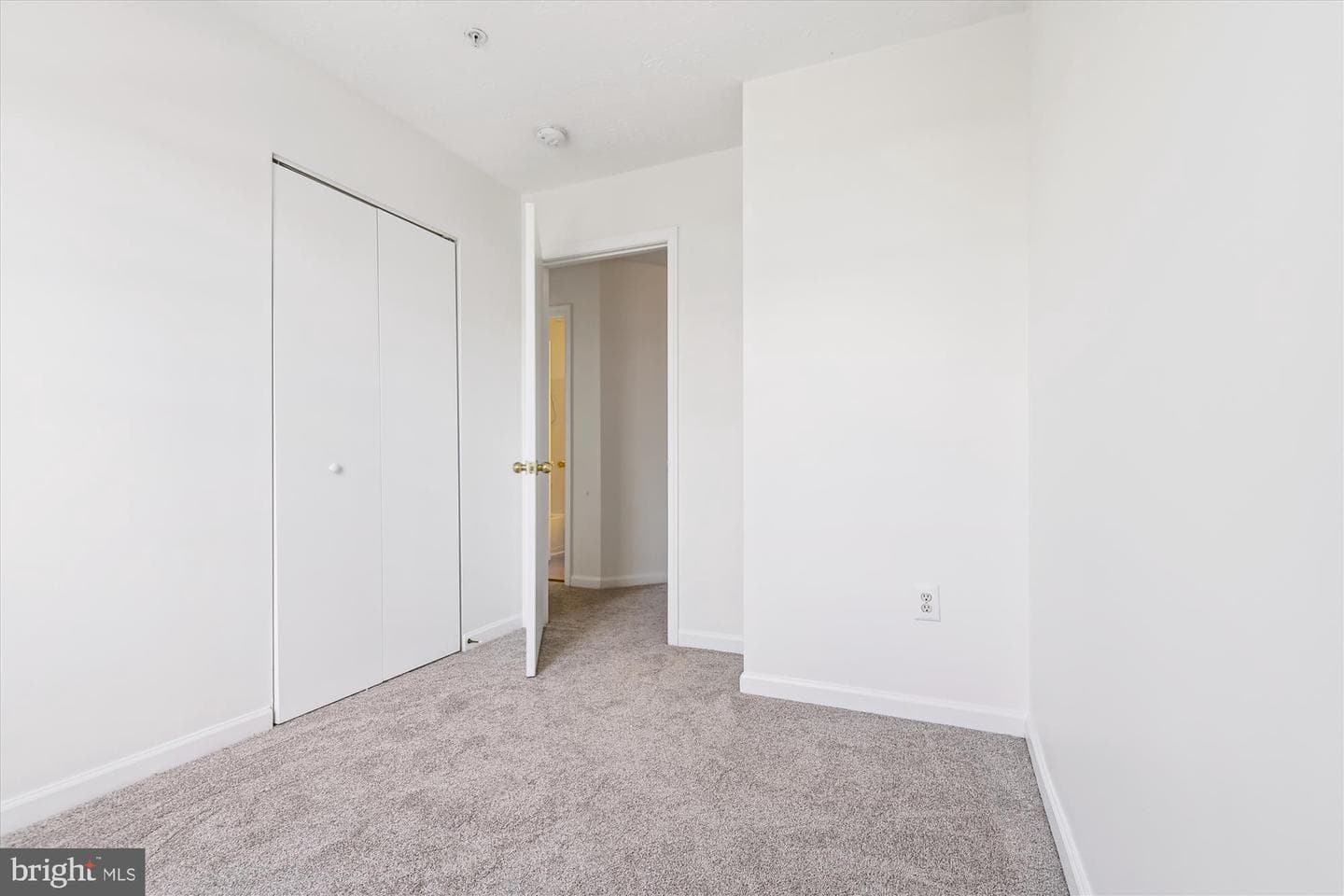 7504 Stones Throw Court photo 15