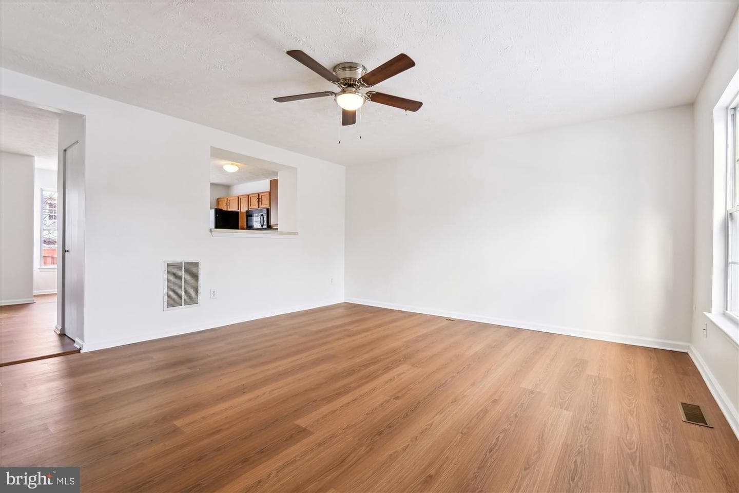 7504 Stones Throw Court photo 6