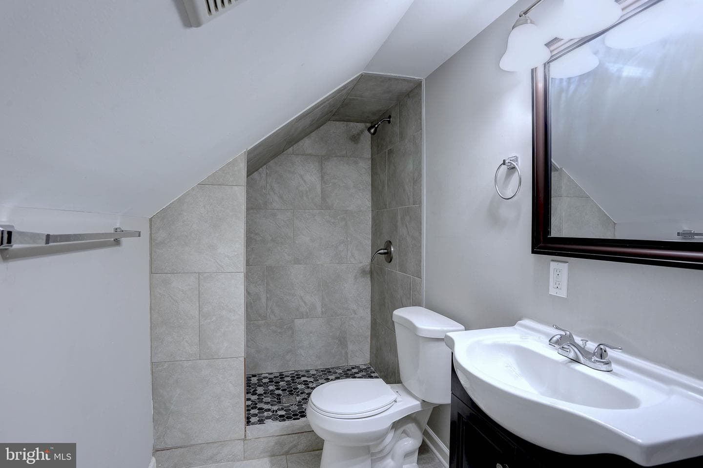 3320 Woodside photo 29
