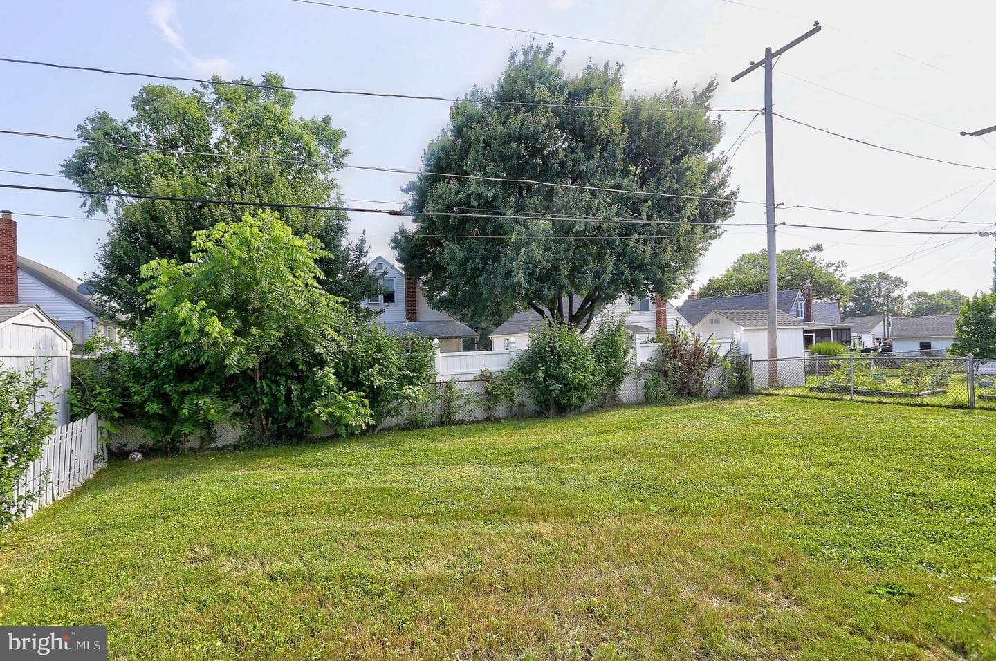 3320 Woodside photo 8