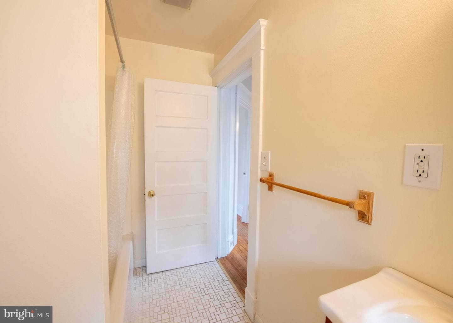 10 Hawthorne Avenue photo 16