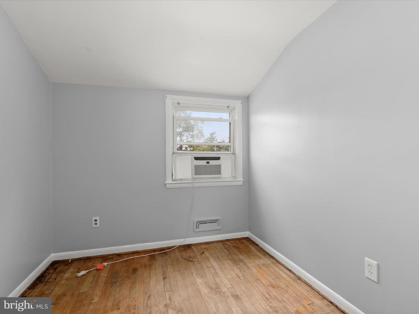 1120 Linden Avenue photo 22