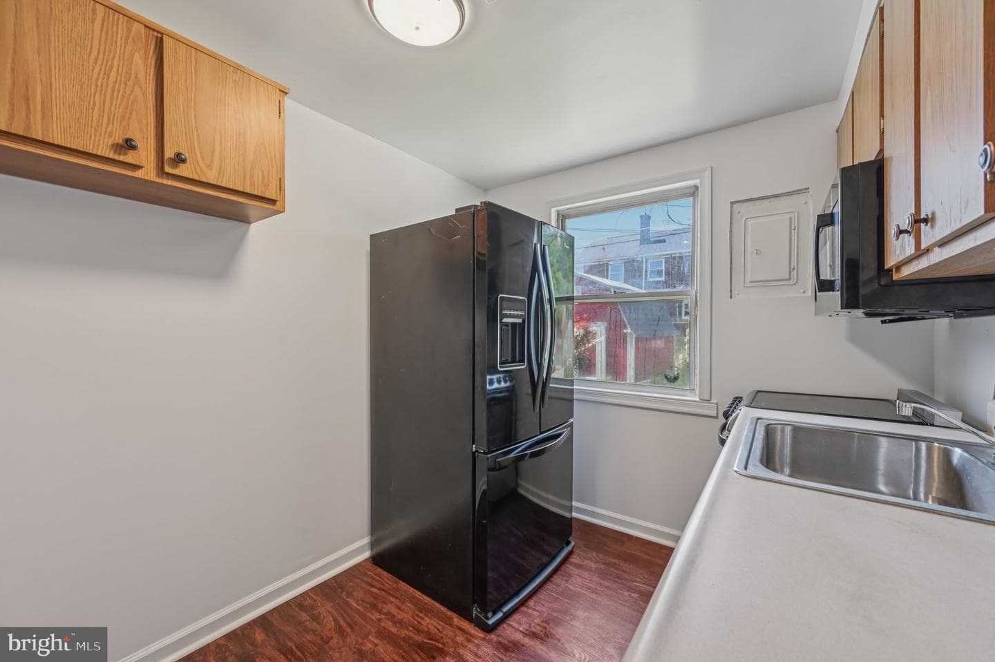 414 Avondale Road photo 13