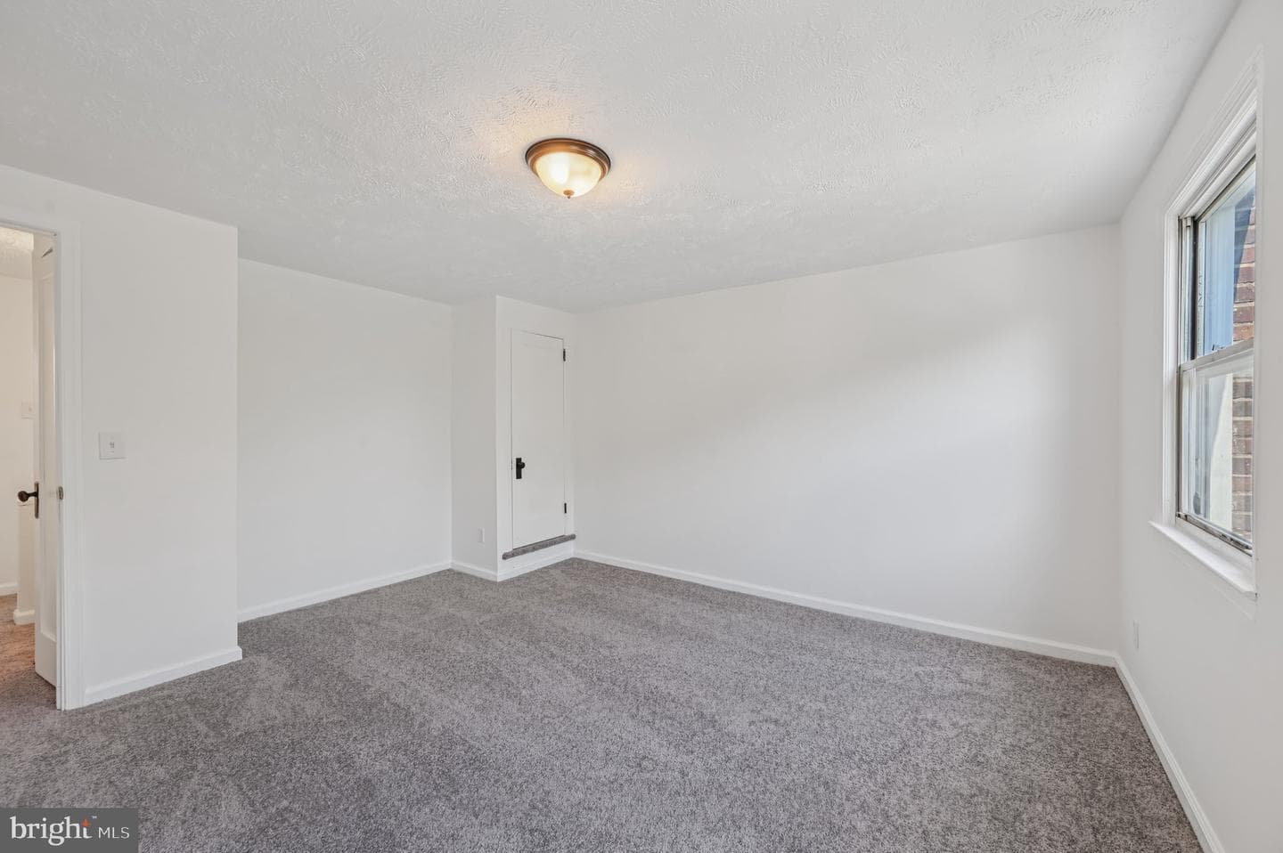 414 Avondale Road photo 19