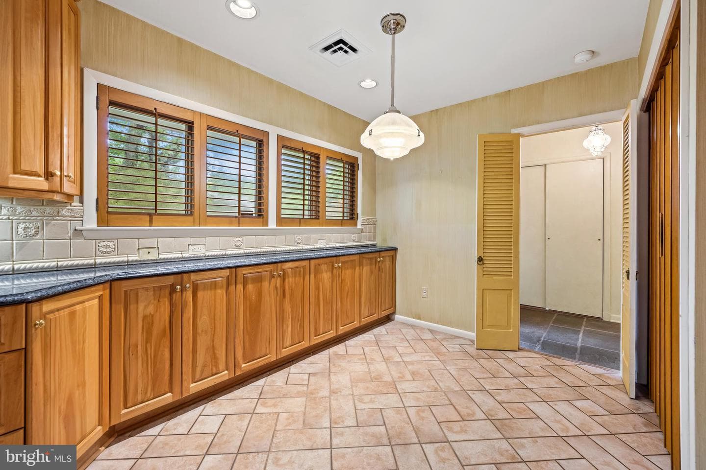 10815 Longacre Lane photo 10
