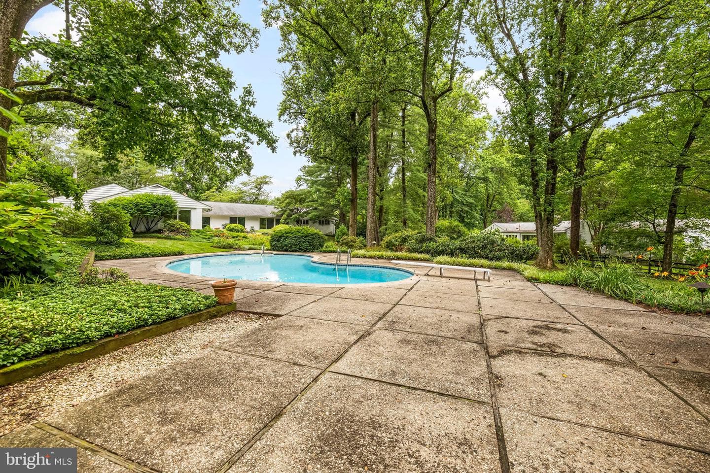 10815 Longacre Lane photo 36