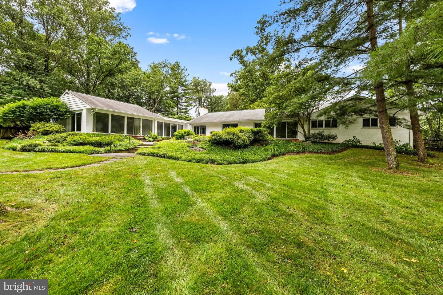 10815 Longacre Lane photo 38