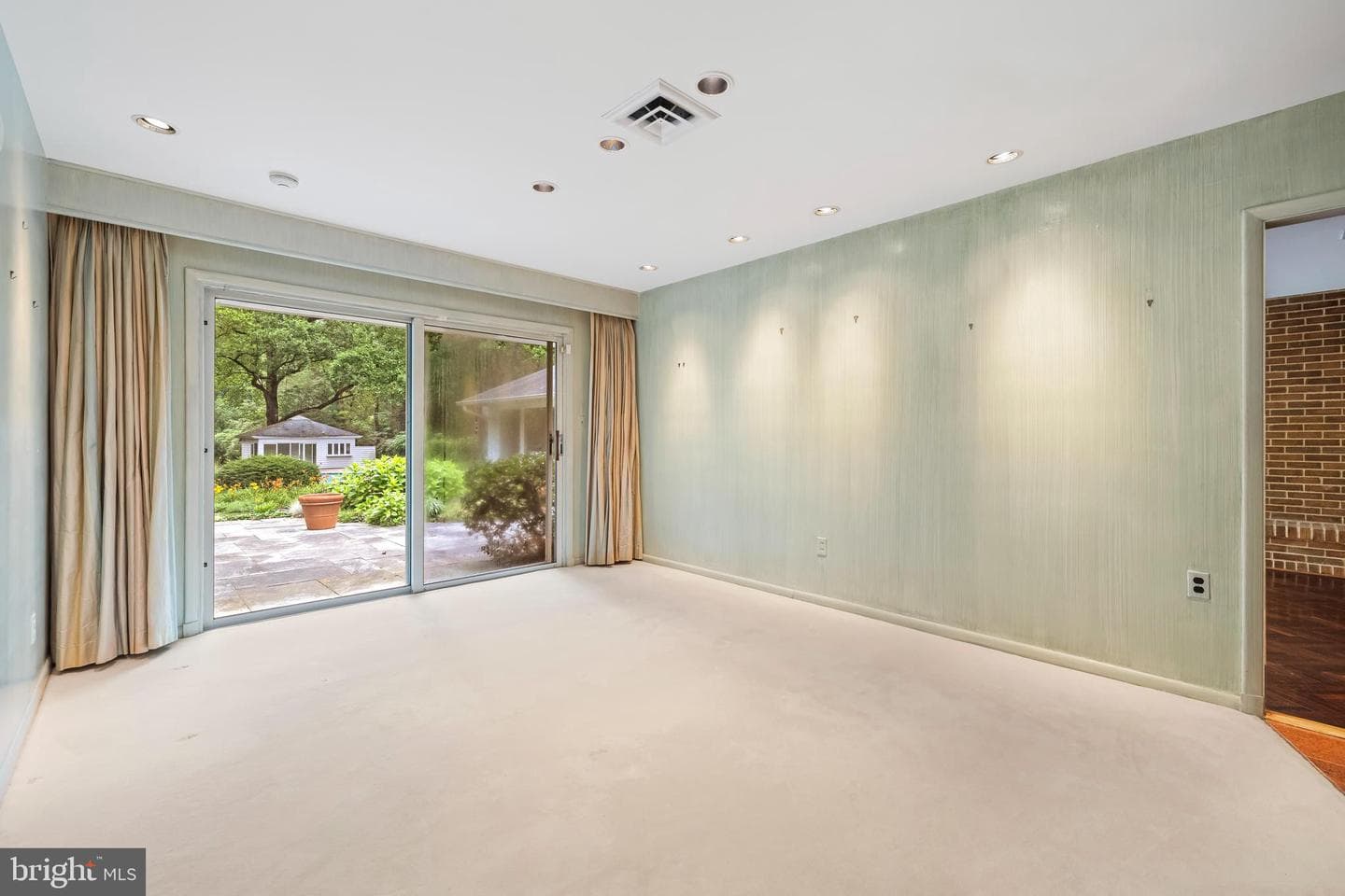 10815 Longacre Lane photo 5
