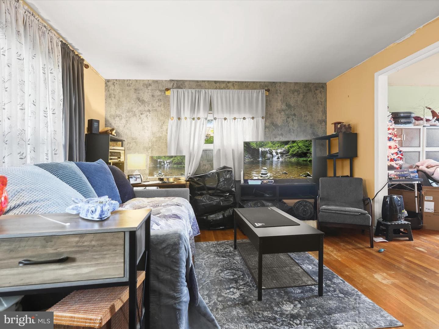 1050 Craftswood Road photo 11