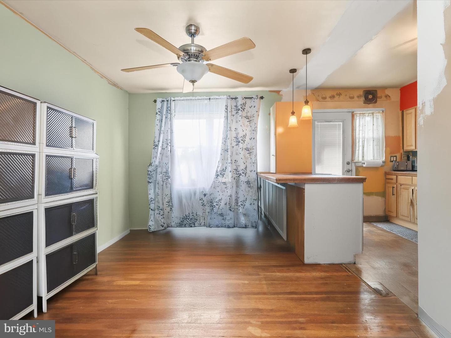 1050 Craftswood Road photo 12