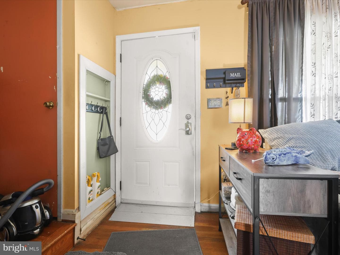 1050 Craftswood Road photo 7