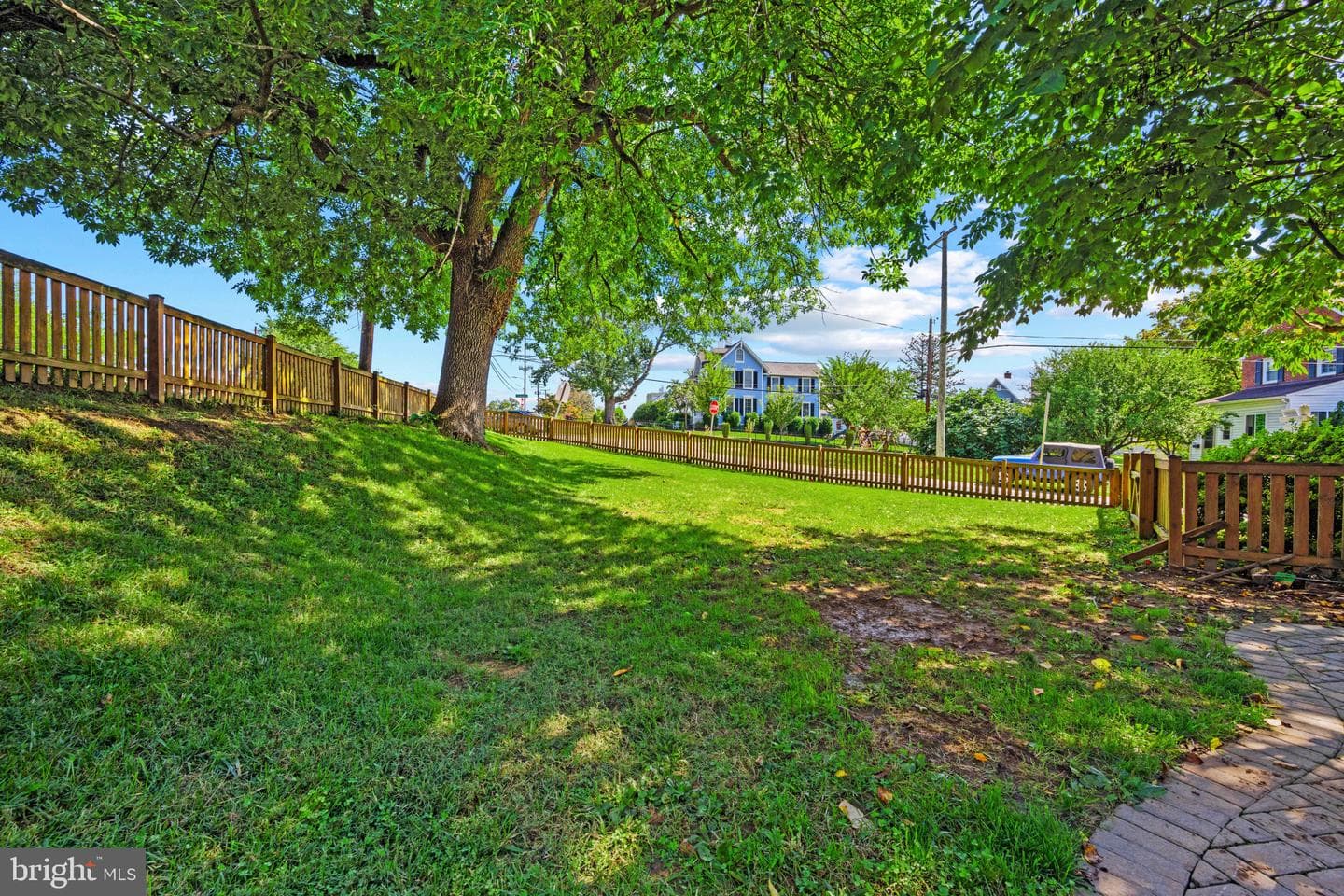 2 Park Drive photo 30