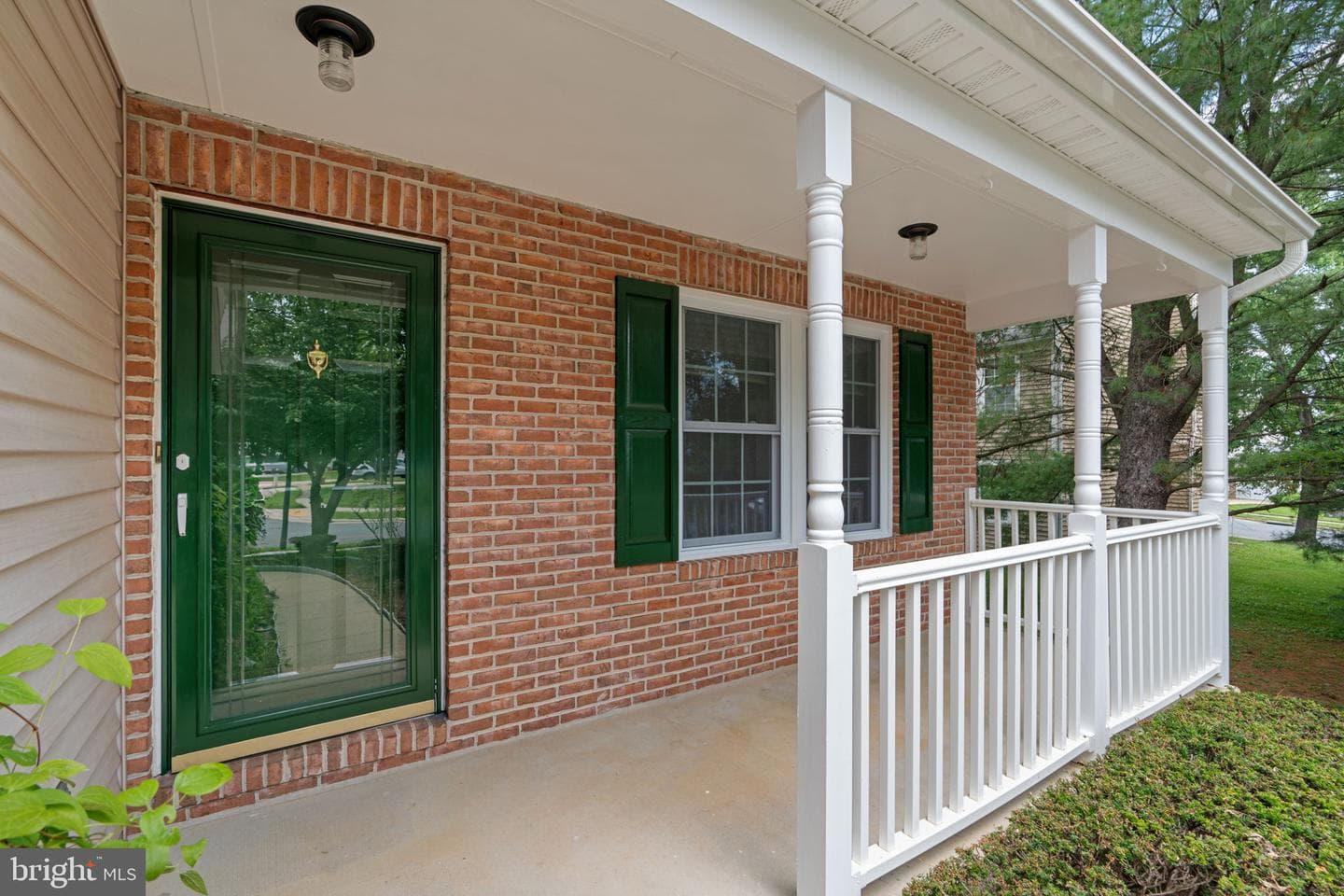 22 Saddlestone Court photo 3